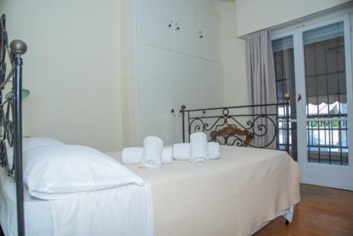 Theodore'S Maisonette Next To The Metro Station Athene Buitenkant foto