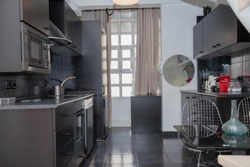 Theodore'S Maisonette Next To The Metro Station Athene Buitenkant foto